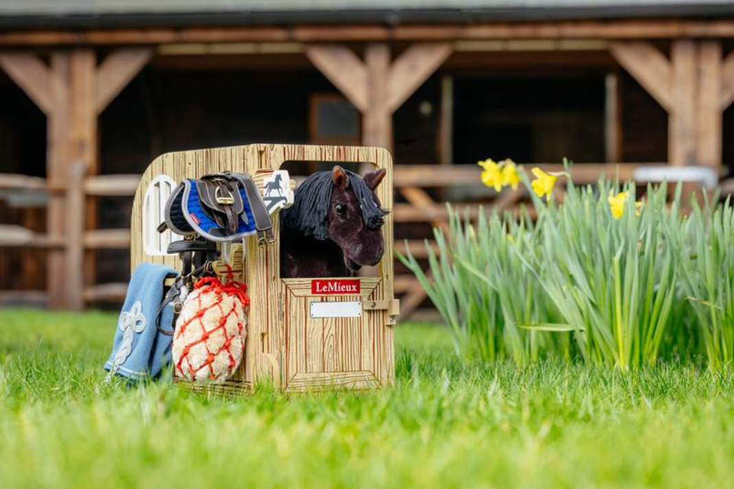 LeMieux Toy Pony Houten Stal